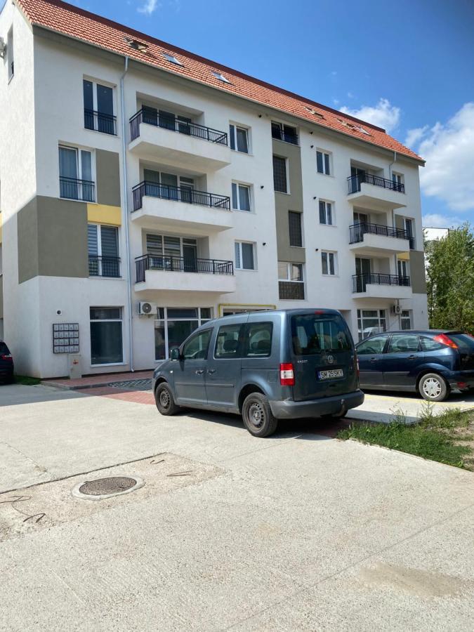 Luxury Apartment Satu Mare Exterior photo